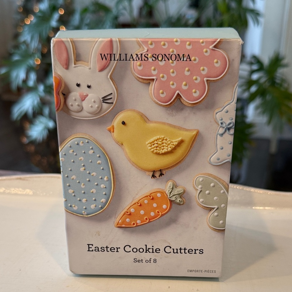 Williams Sonoma Easter Cookie Cutters Box of 8 - Stainless Steel
